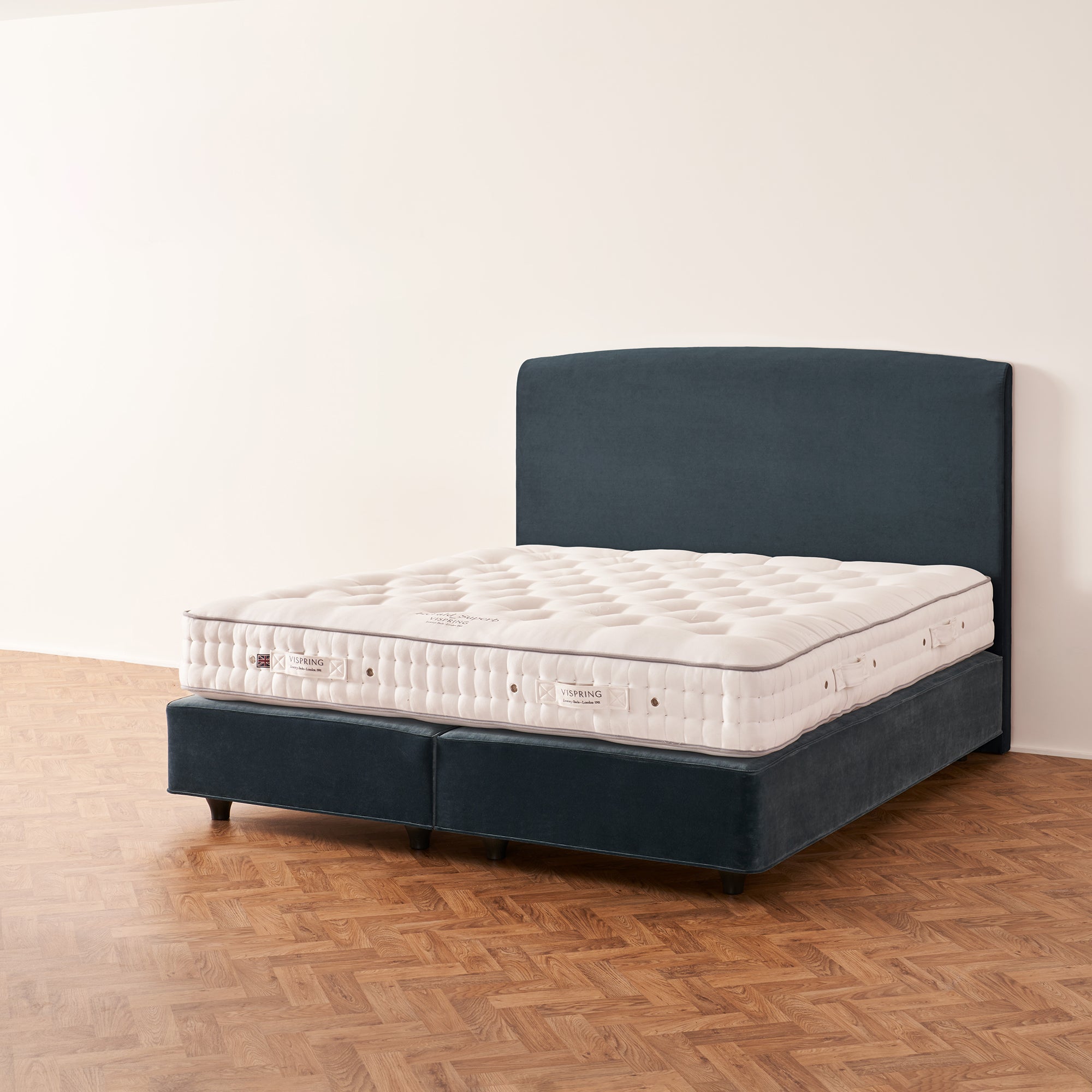 Vi-Spring Herald Superb - 135cm (Double) Divan Set