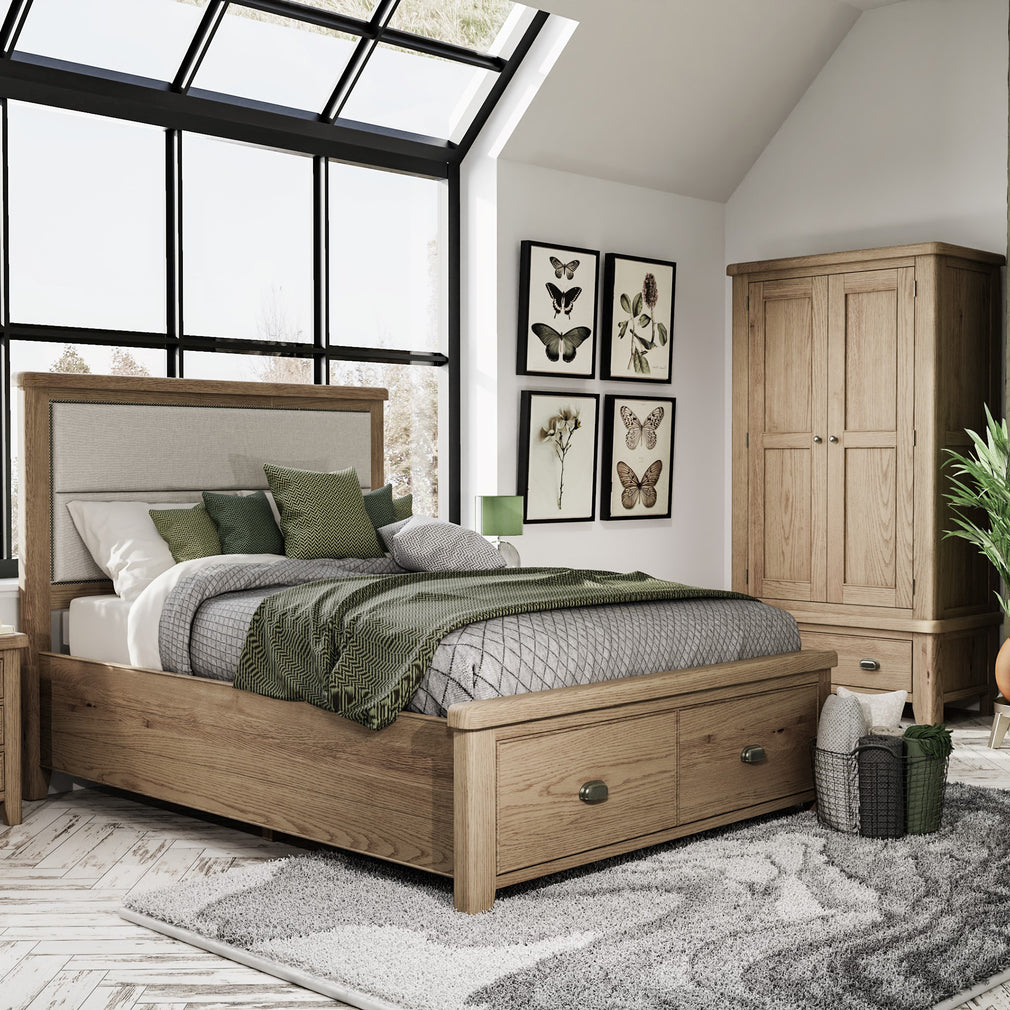 Farringdon - Large 3 Drawer Bedside Oak Finish