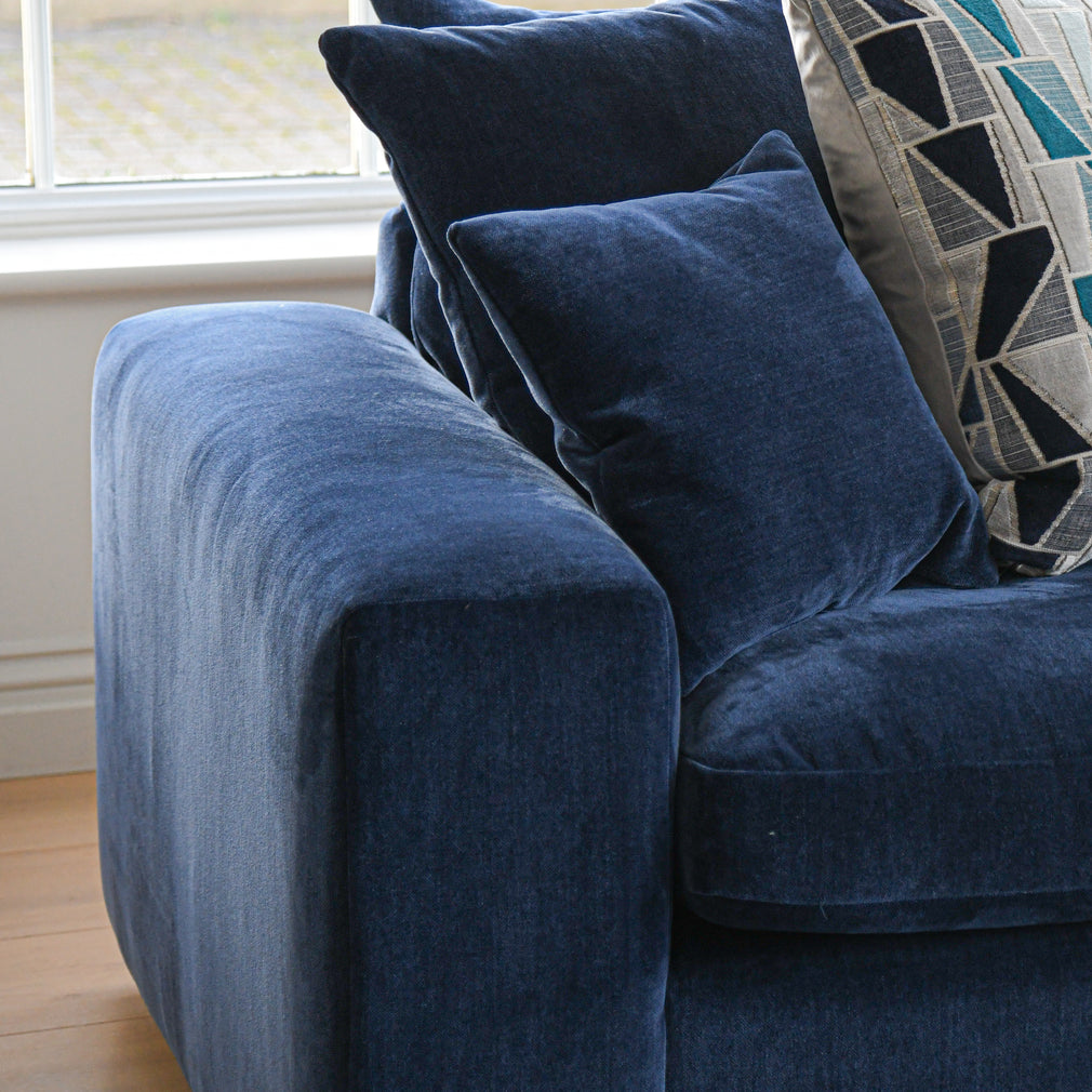 Sapphire - Accent Chair In Fabric Grade C