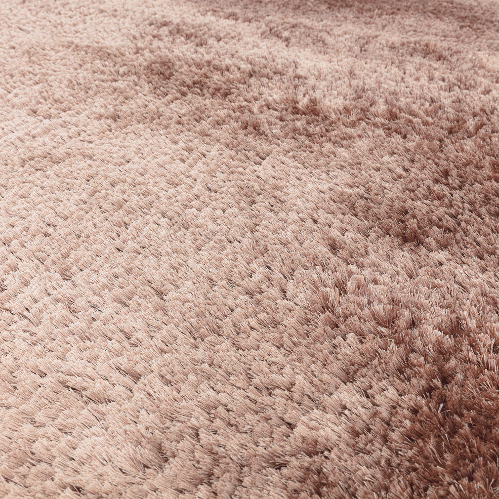 Plush Rug Blush 70cm x 140cm