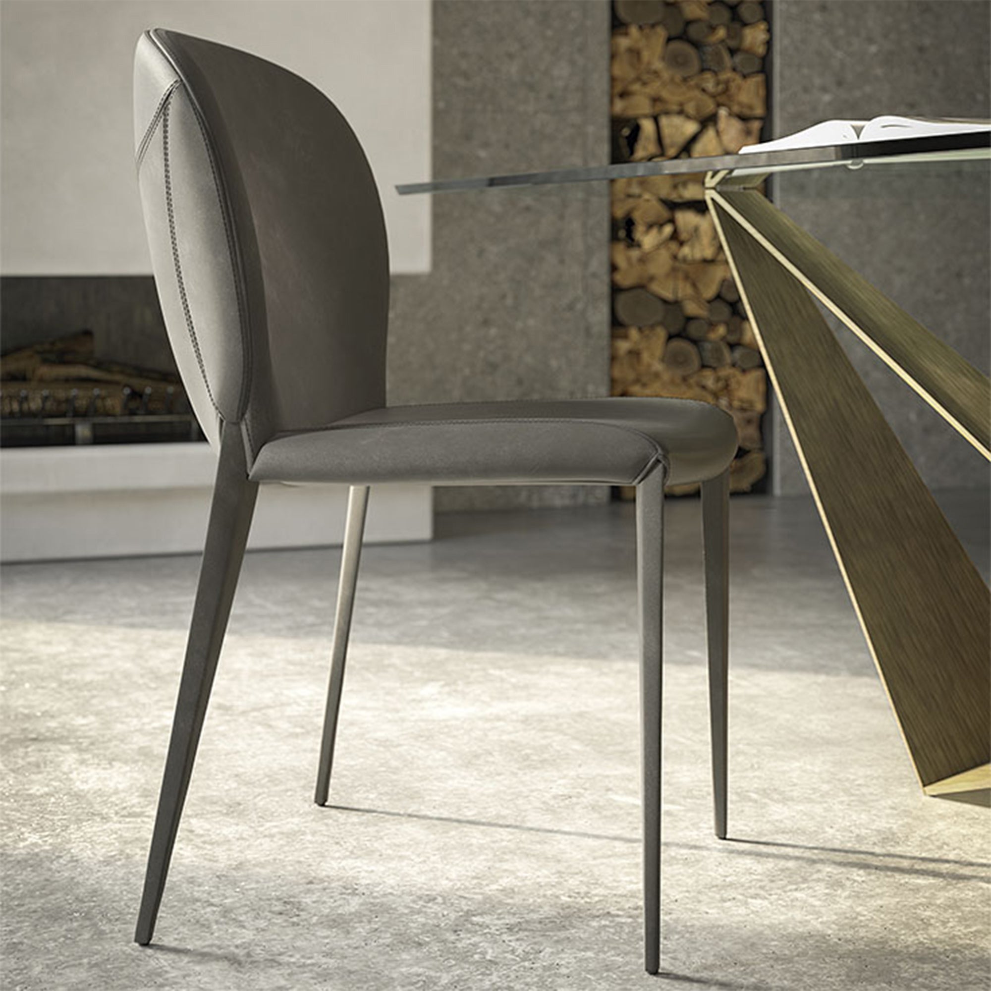 Nancy ML Chair With GFM11 Titanium frame In Synthetic Leather