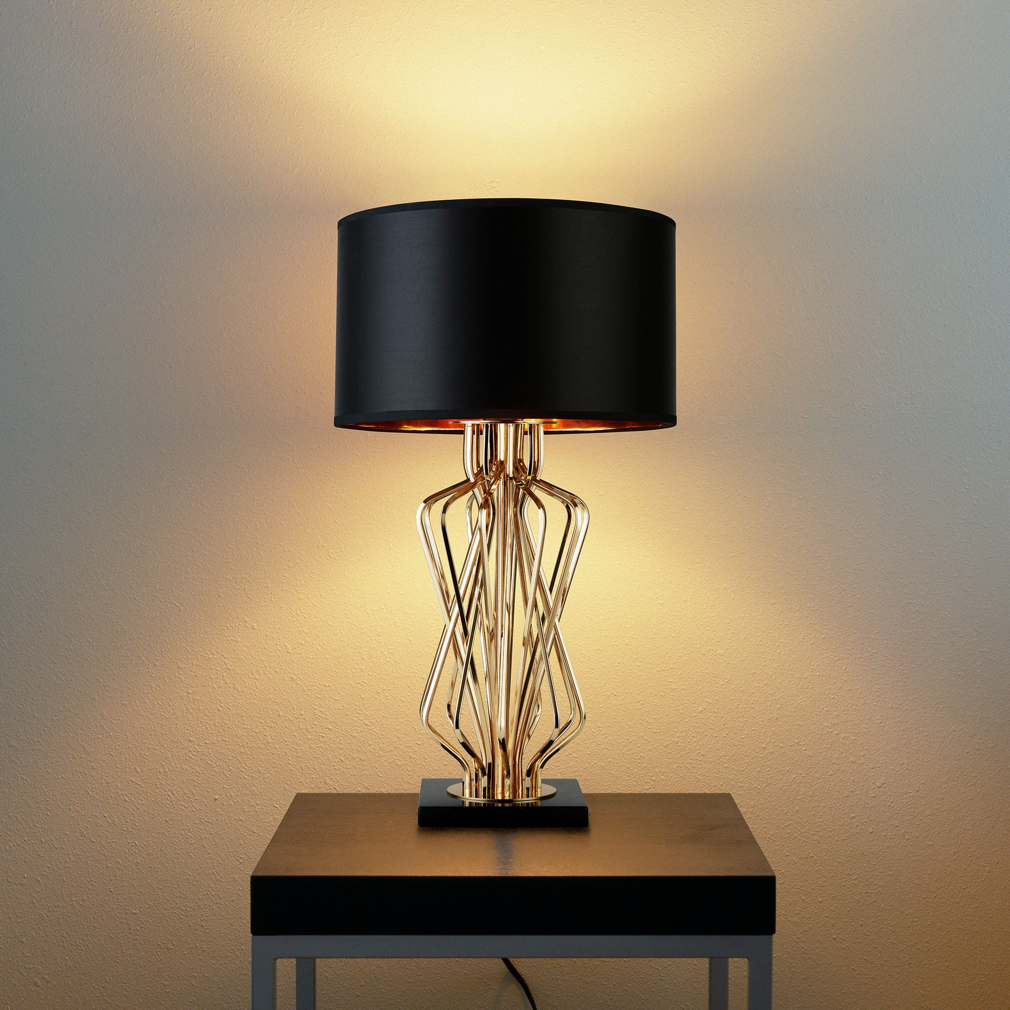 Brim - Black Table Lamp
