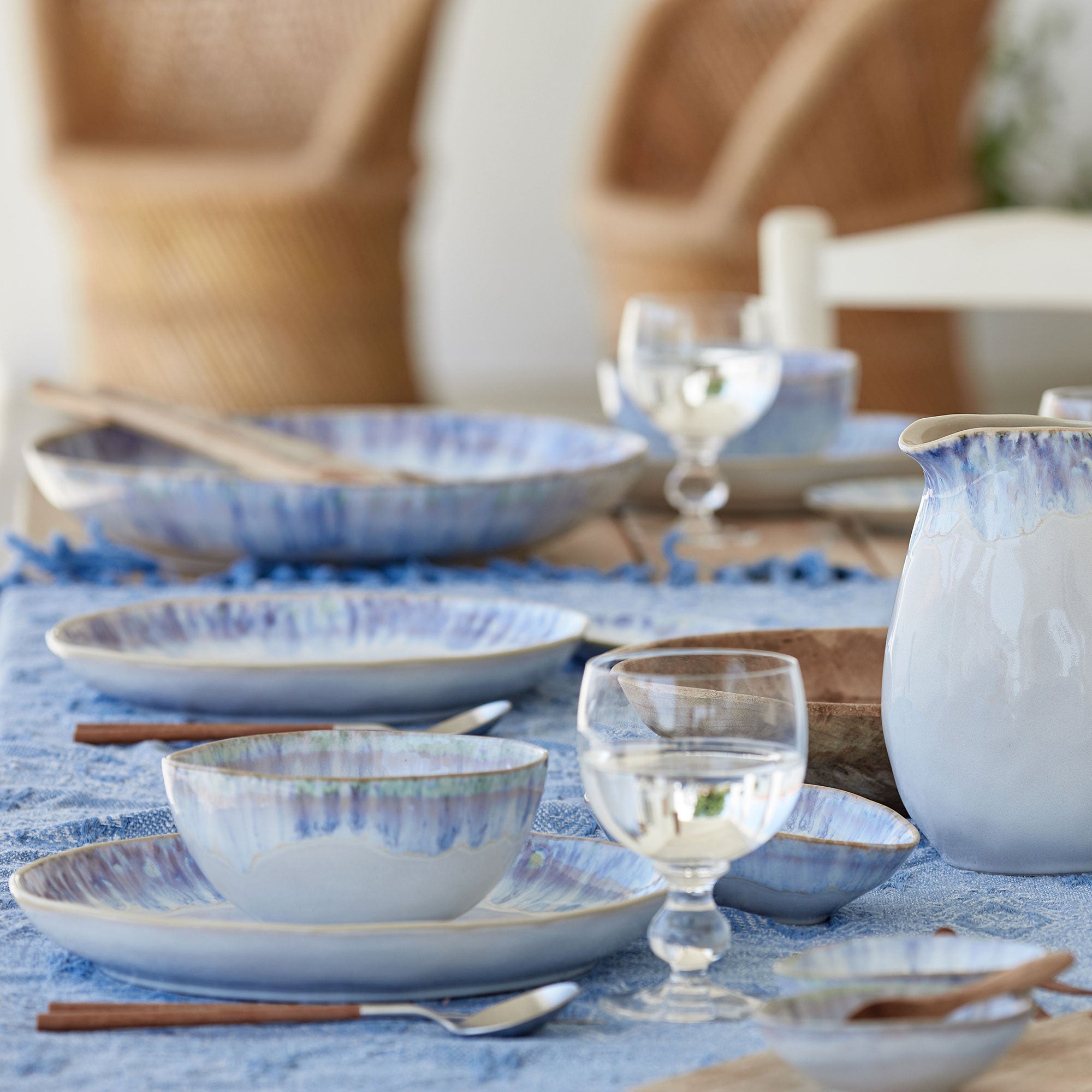 Brisa Ria - Blue Oval Dinner Plate