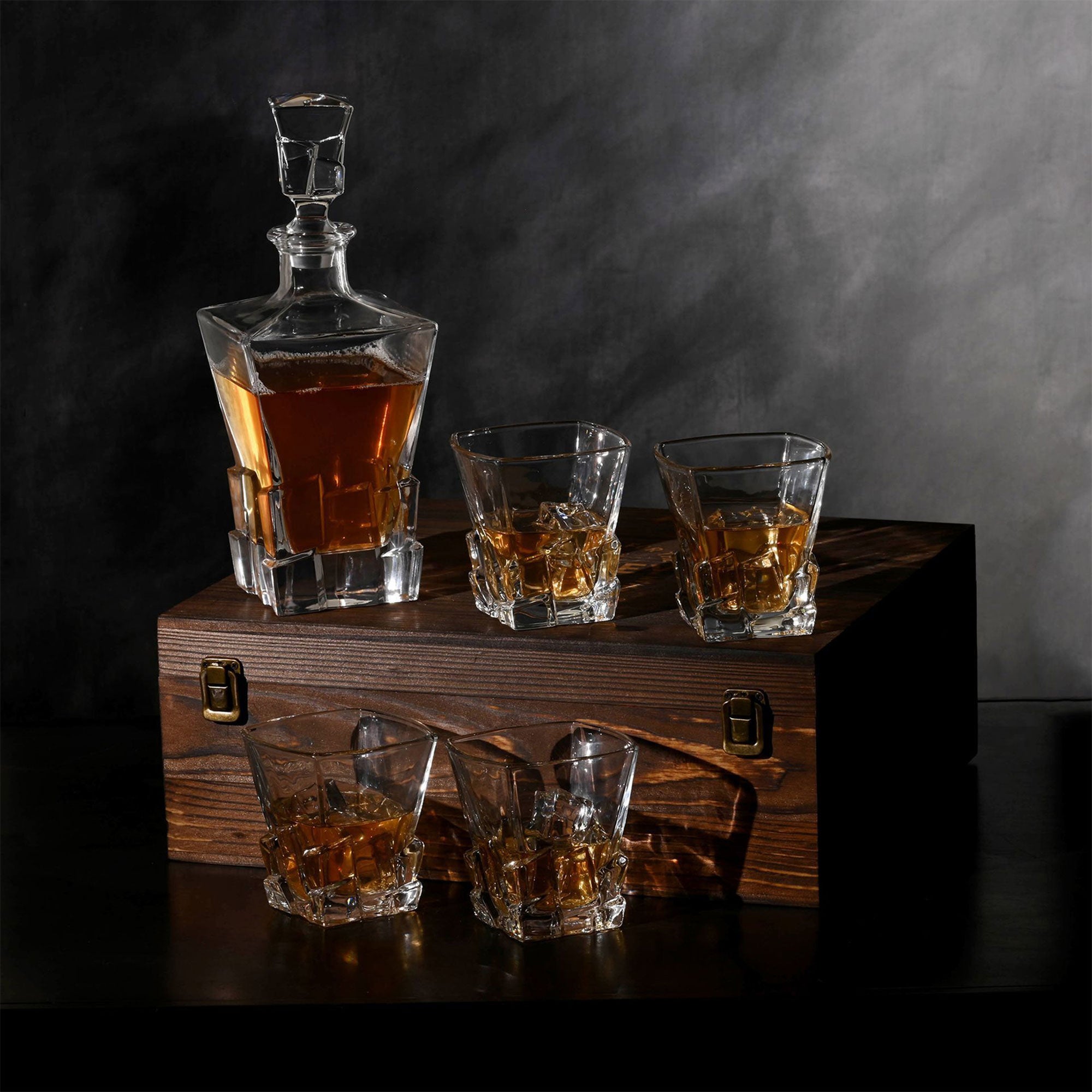 Glacier - Decanter and Glasses in Wooden Box