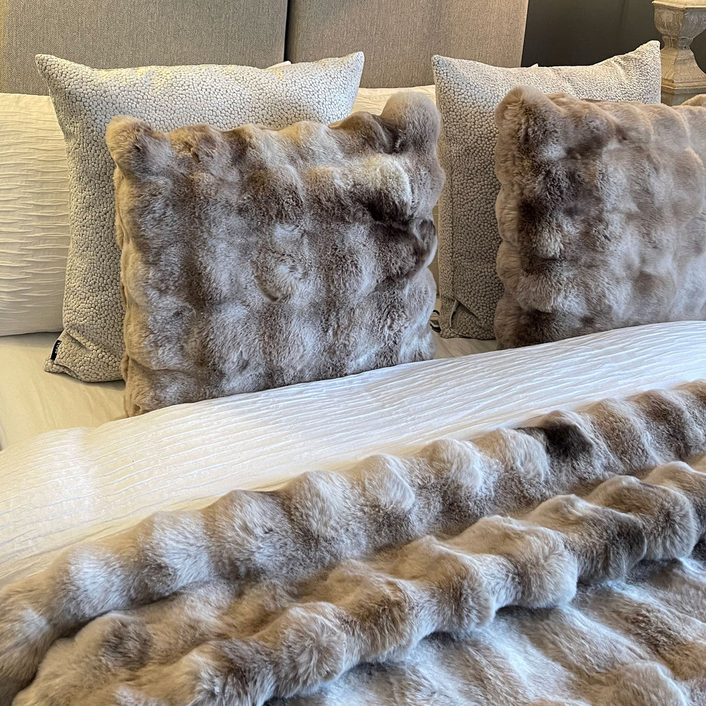 Fantasia Natural Faux Fur Throw 150x200cm