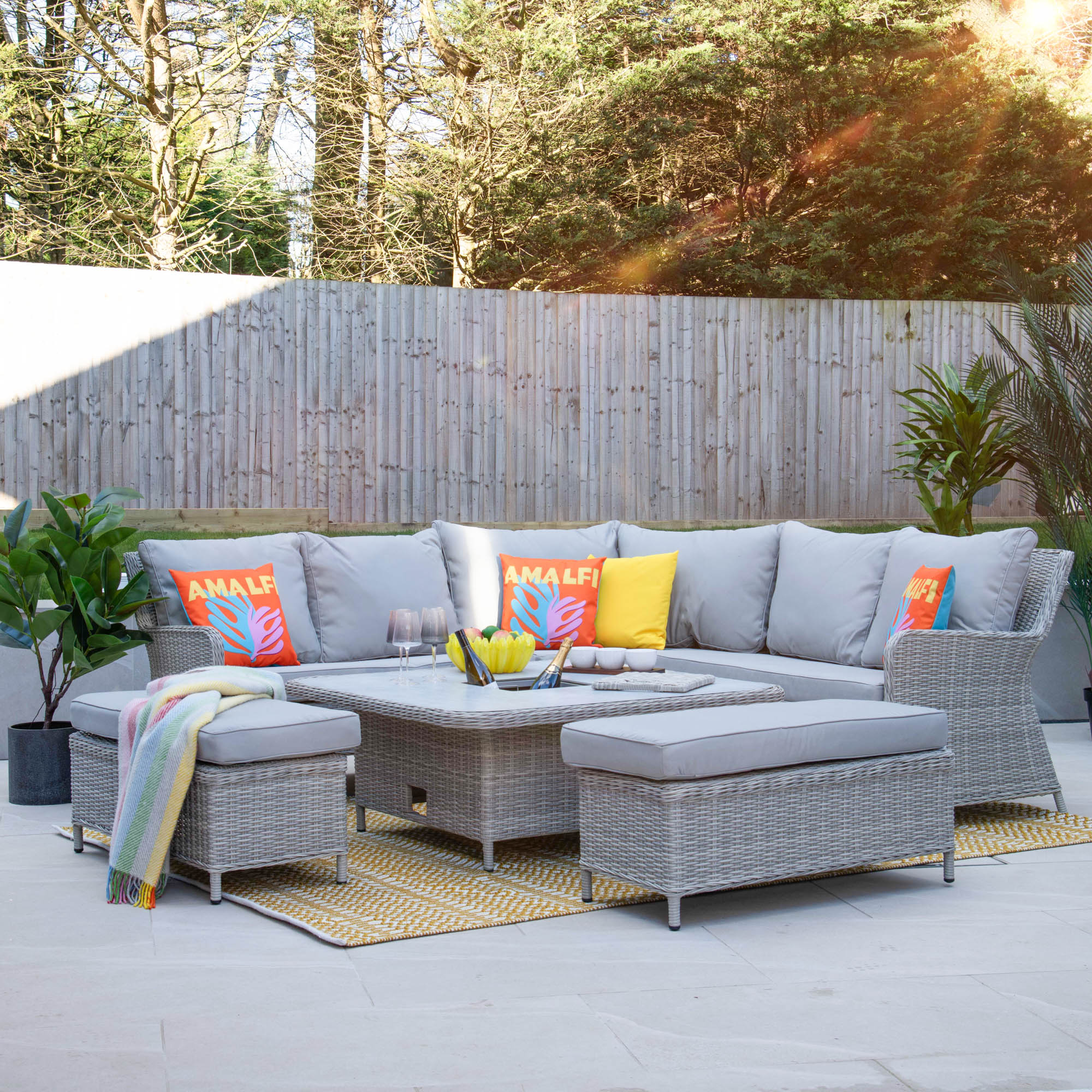 Square Royal Corner Bench Set In Light Grey Rattan