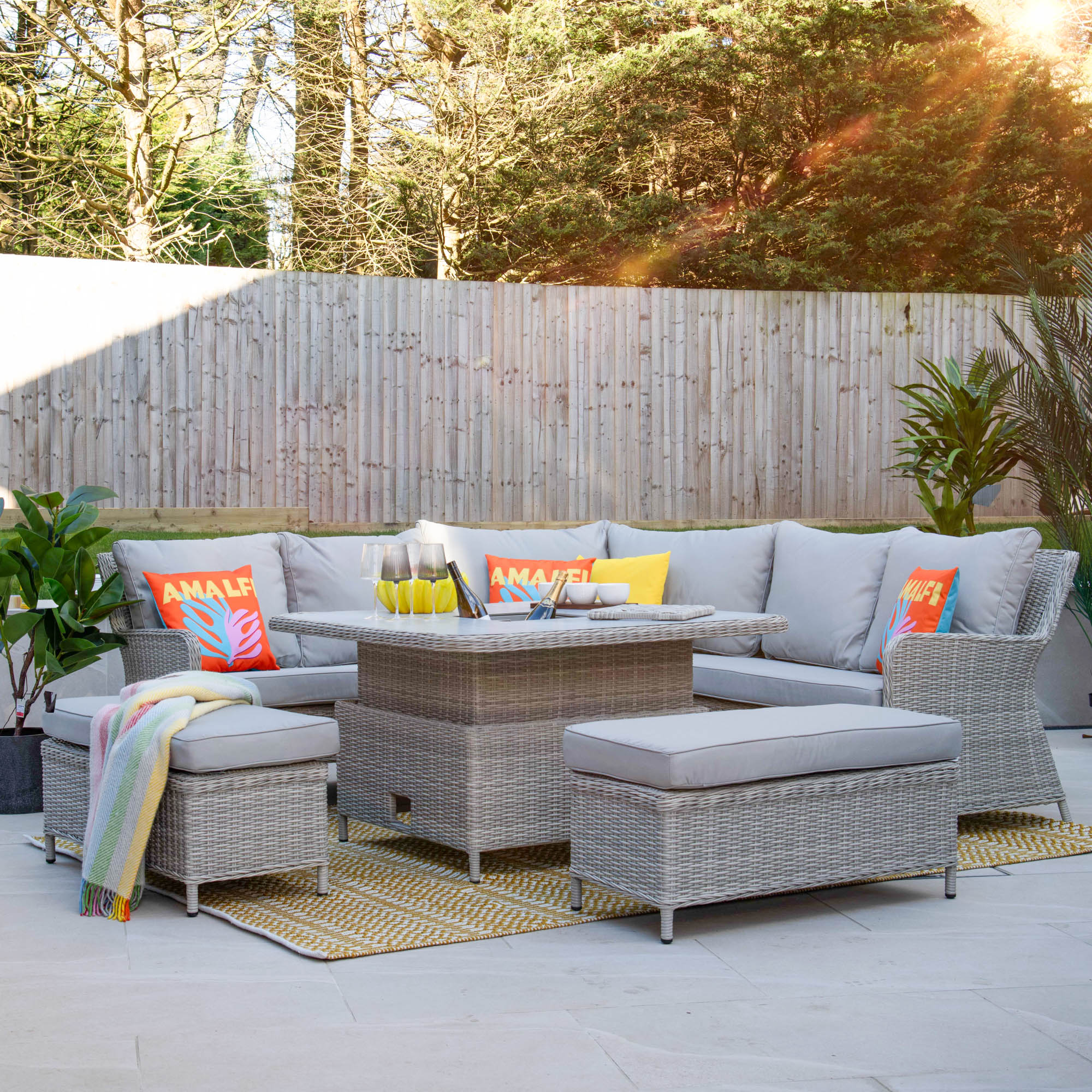 Square Royal Corner Bench Set In Light Grey Rattan