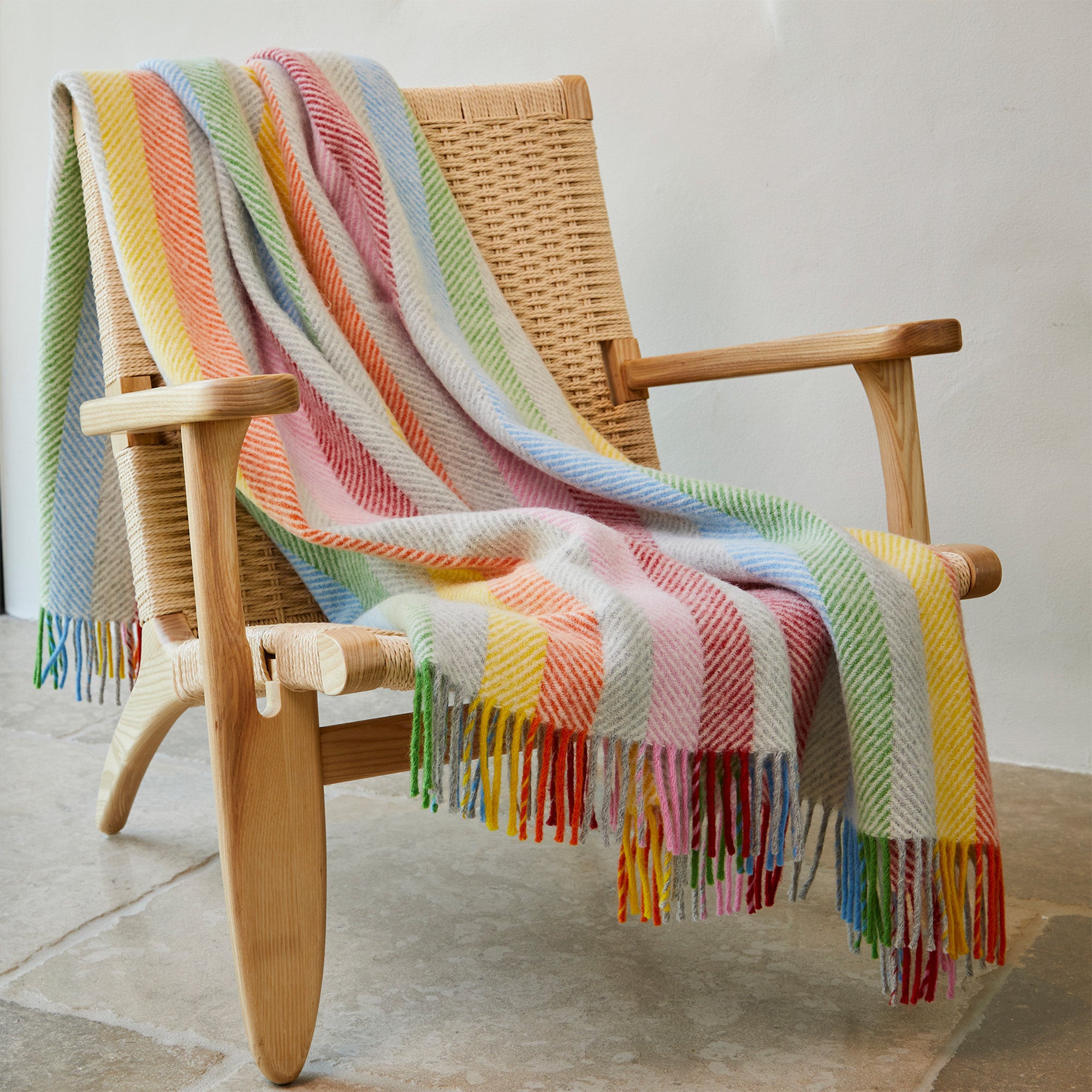 Tweedmill - Grey Stripe Rainbow Throw 150x183cm