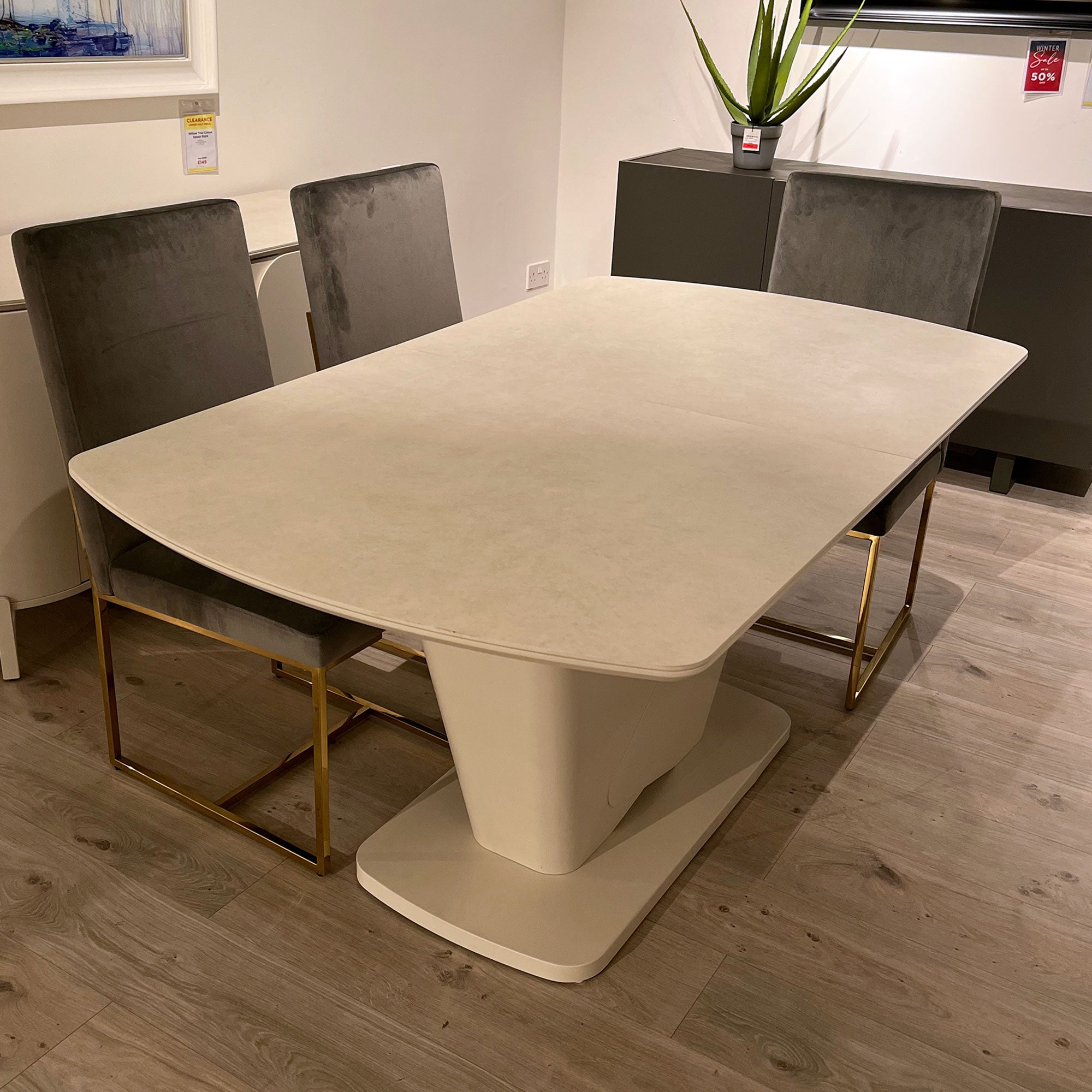 Titus 160cm Ext Dining Table