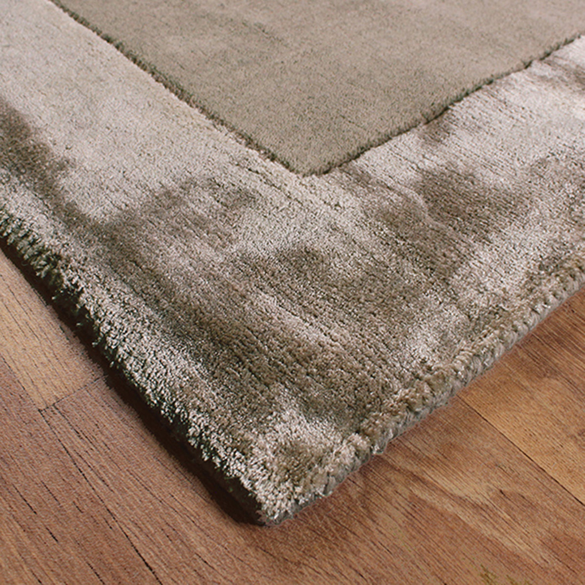 Ascot Rug Taupe 80 x 150cm