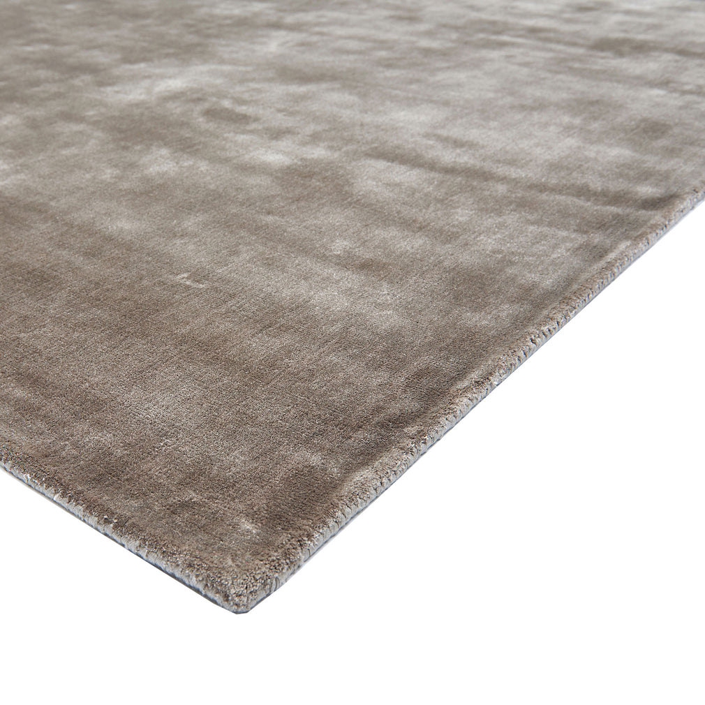 Chrome Rug Taupe 120 x 180cm